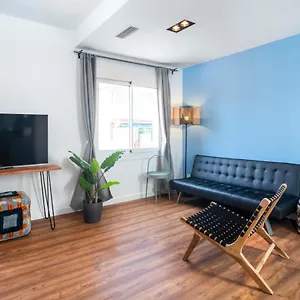 https://caliu-apartments-barcelona.topbarcelonahotels.com